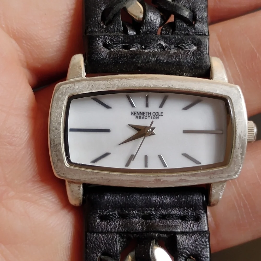 Kenneth Cole Reaction Womens Black Leather and Stainless‎ Steel Band Watch